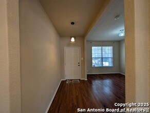 6723 Karnes Leaf in San Antonio, TX - Building Photo - Building Photo