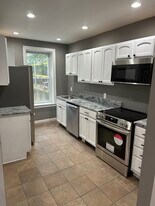 204 Baldwin St in Philadelphia, PA - Building Photo