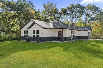 150 Bandera Cir in Mabank, TX - Building Photo - Building Photo