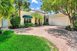 3722 Rachel Ln in Naples, FL - Building Photo - Building Photo