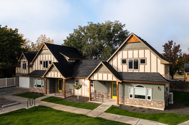 Lavender Village in Boise, ID - Foto de edificio - Building Photo