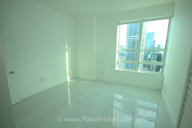 950 Brickell Bay Drive, Unit 1207-N