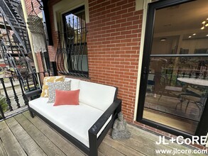 8 Greenwich Park, Unit 3 in Boston, MA - Building Photo - Building Photo