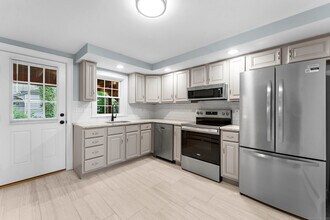 324 Main St in Portland, CT - Building Photo - Building Photo