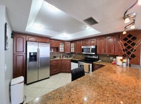 13499 Biscayne Blvd, Unit 1210 in North Miami, FL - Building Photo