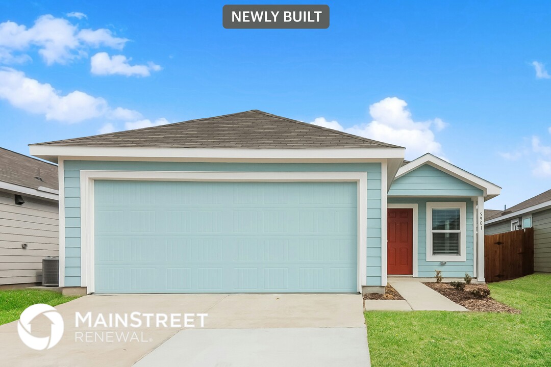 5901 Timber Pt Dr in Princeton, TX - Building Photo