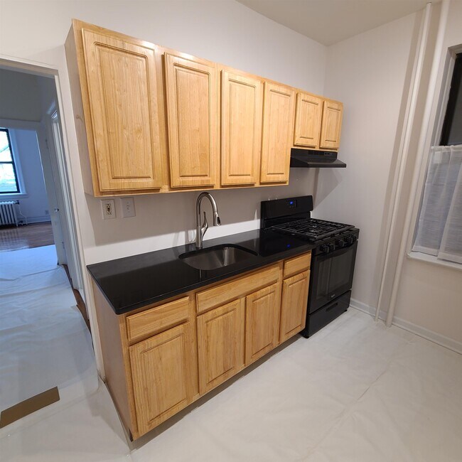 321 79th St in North Bergen, NJ - Building Photo - Building Photo