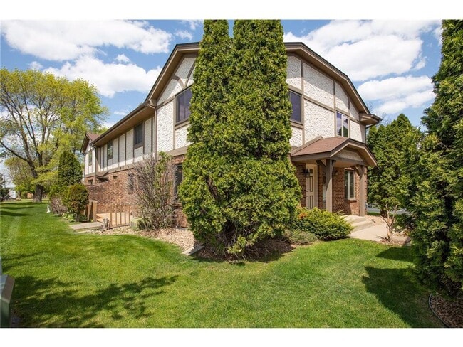 property at 1411 10th Ave E