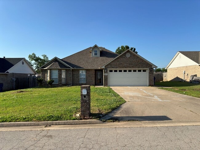 property at 609 Apple Valley Dr