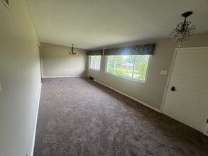 11817 Helta Dr in St. Louis, MO - Building Photo - Building Photo