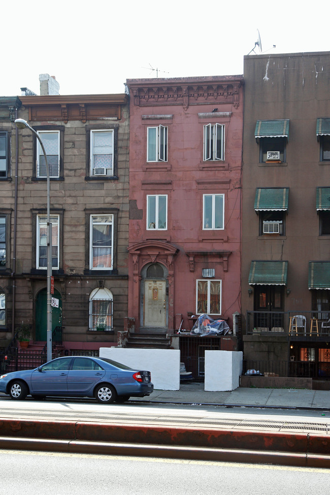 701 4th Ave in Brooklyn, NY - Foto de edificio - Building Photo