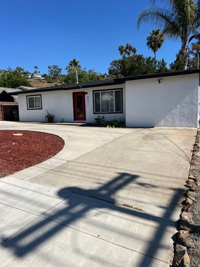 9371 Lamar St in Spring Valley, CA - Building Photo - Building Photo