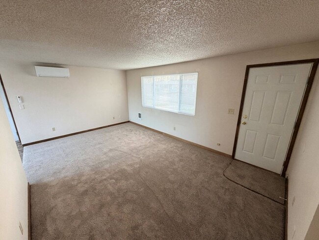 650 N 4th St in Aumsville, OR - Building Photo - Building Photo