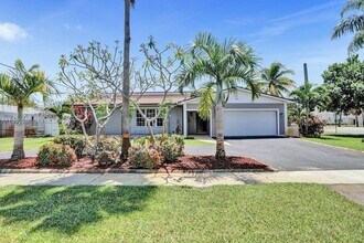 5380 SW 8th Ct in Plantation, FL - Building Photo - Building Photo