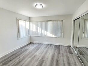 4804 Del Amo Blvd in Torrance, CA - Building Photo - Building Photo