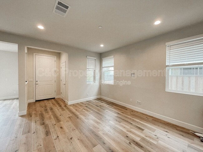 581 Rosa Monte Wy in Marina, CA - Building Photo - Building Photo