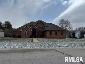 6412 Stonehaven Ridge in Springfield, IL - Building Photo