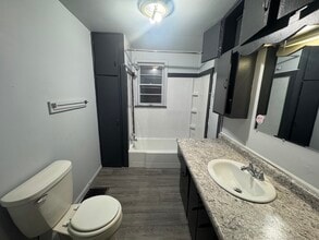 102 Kentucky Ave in Danville, IL - Building Photo - Building Photo