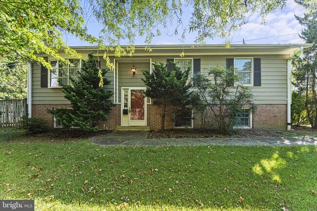property at 2205 S Grant St