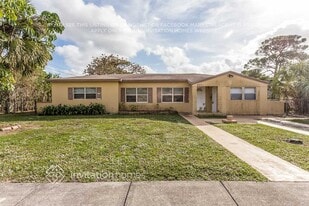 457 E Melrose Cir in Fort Lauderdale, FL - Building Photo