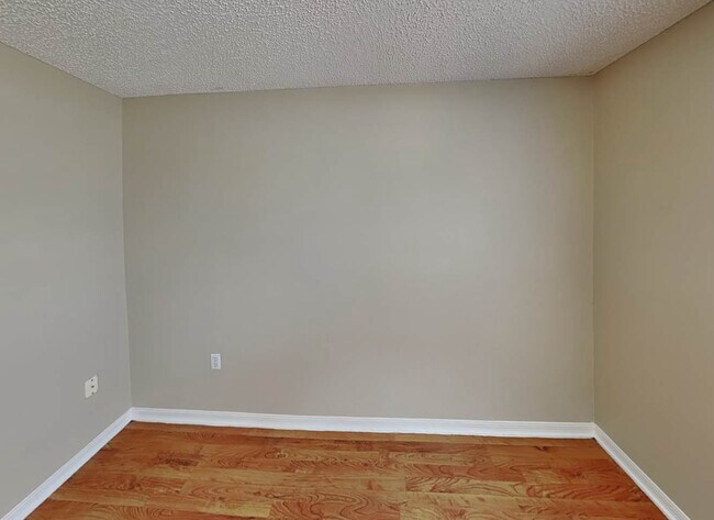 property at 1148 James Ave