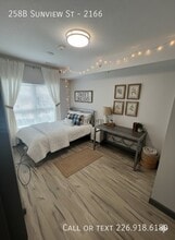 258B Sunview St in Waterloo, ON - Building Photo - Building Photo