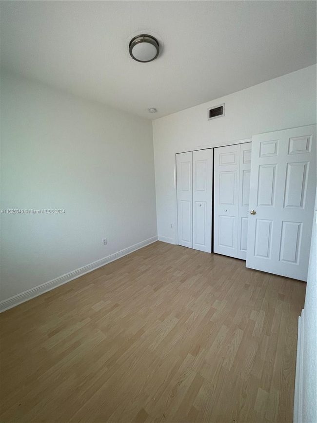 3350 SW 25th St in Miami, FL - Building Photo - Building Photo