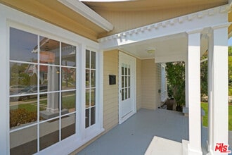 523 N Gower St in Los Angeles, CA - Building Photo - Building Photo