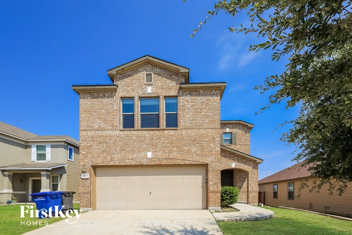 7015 Pescala Ridge in San Antonio, TX - Building Photo
