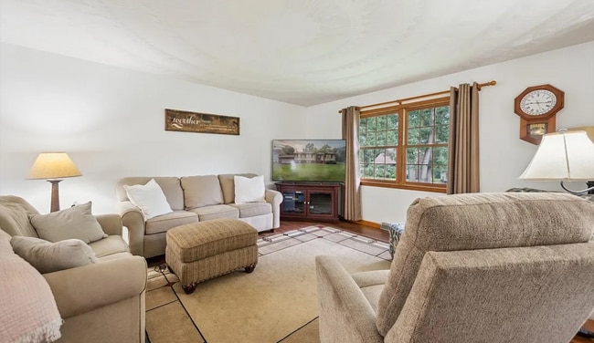 property at 1059 Palm Hill Rd