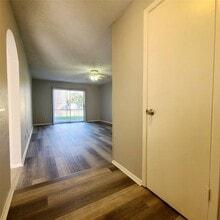 1026 Brookshire Cir in Garland, TX - Building Photo - Building Photo