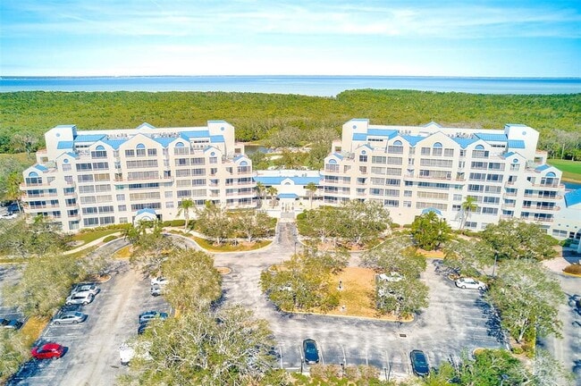 2333 Feather Sound Dr in Clearwater, FL - Building Photo - Building Photo