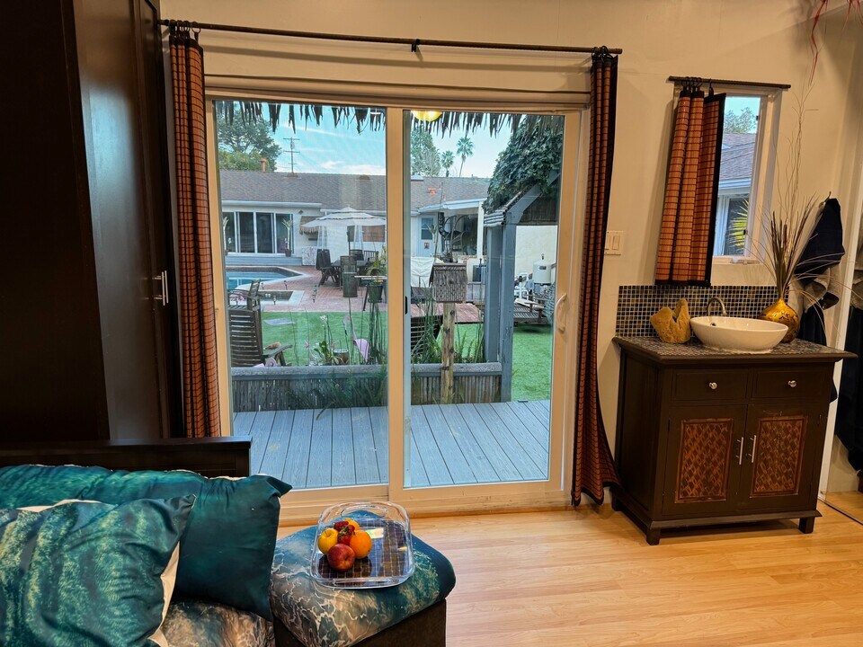 3882 Liggett Dr, Unit #B in San Diego, CA - Foto de edificio