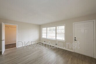 2058 River Rd in Ellenwood, GA - Building Photo - Building Photo