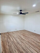 1906 Cll Pasito in Hemet, CA - Building Photo - Building Photo