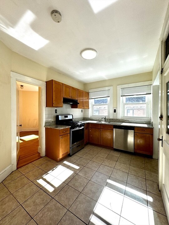 797 Washington St, Unit 4 in Brookline, MA - Foto de edificio