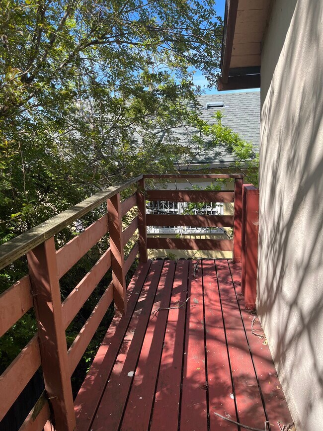 731 Lucas Ave, Unit Studio in Richmond, CA - Building Photo - Building Photo