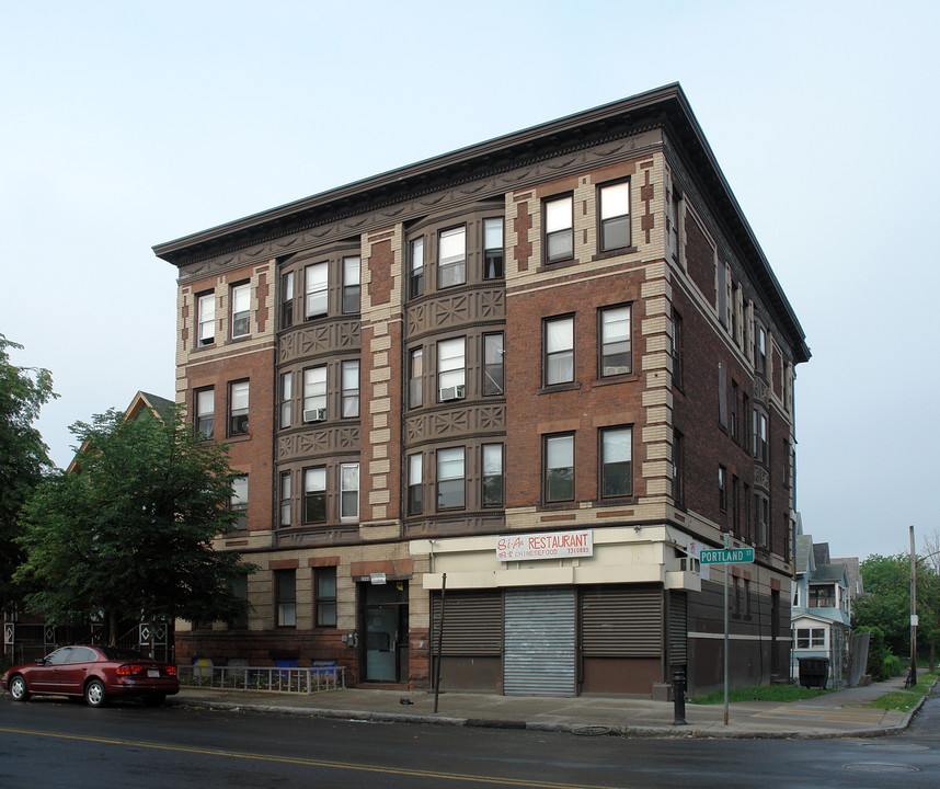 2944 Main St in Springfield, MA - Foto de edificio