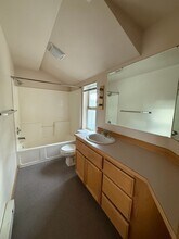 1121 NE Hidden Valley Dr in Bend, OR - Building Photo - Building Photo