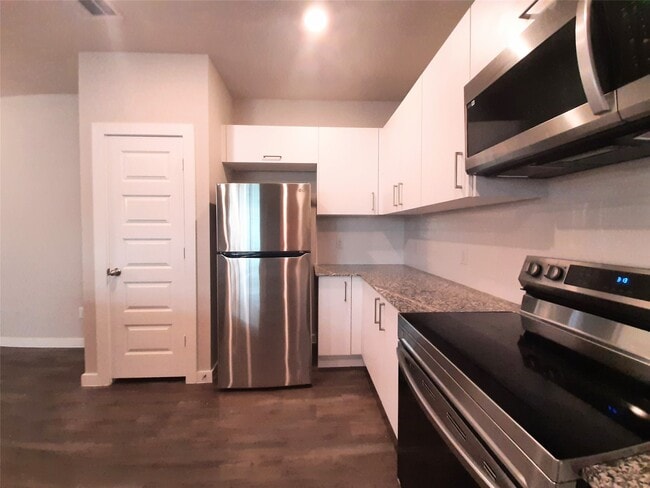 property at 9881 Grosbeak Ln