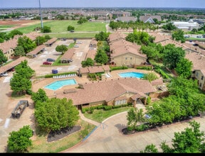 14441 N Pennsylvania Ave, Unit 57Q in Oklahoma City, OK - Building Photo - Building Photo