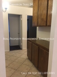 9928 Cimarron Trails Dr in Bakersfield, CA - Building Photo - Building Photo