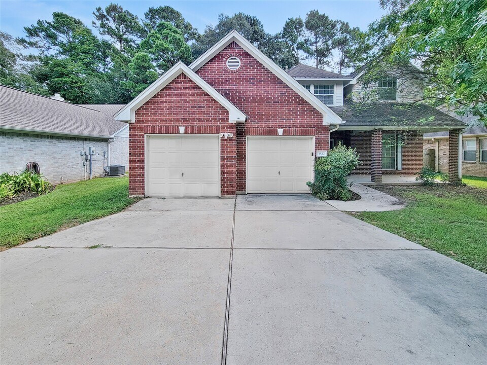 3522 White Oak Point Dr in Conroe, TX - Building Photo