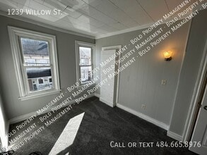 1239 Willow St in Lebanon, PA - Building Photo - Building Photo