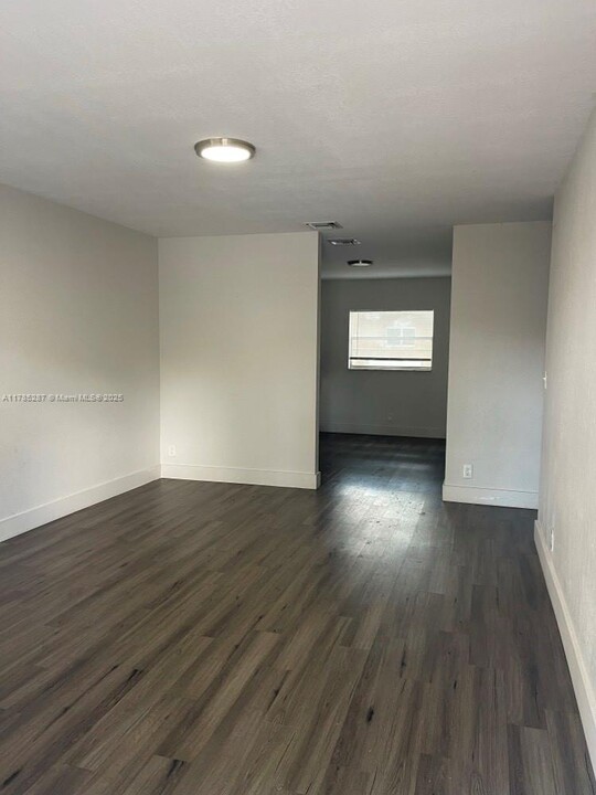 450 SW 2nd St in Pompano Beach, FL - Building Photo
