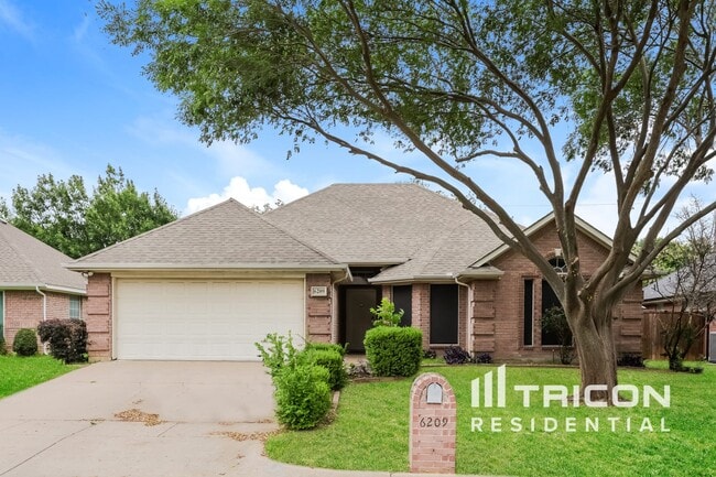 property at 6209 Meadowmere Ln