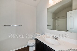 108 Fabarm Ln in New Braunfels, TX - Building Photo - Building Photo
