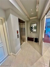 10091 Lake Cove Dr in Ft. Myers, FL - Building Photo - Building Photo