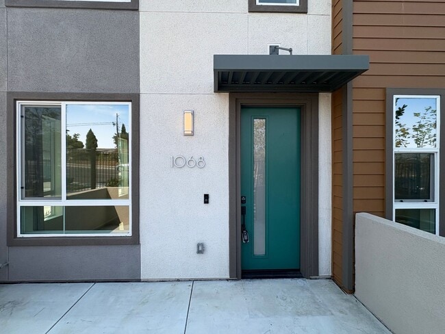 property at 1068 Kendale Wy