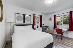 612 S 18th St in Tacoma, WA - Building Photo